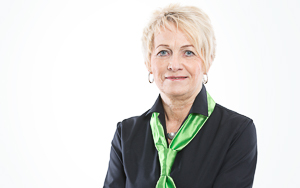 Christa Hüppe, Buchhaltung
